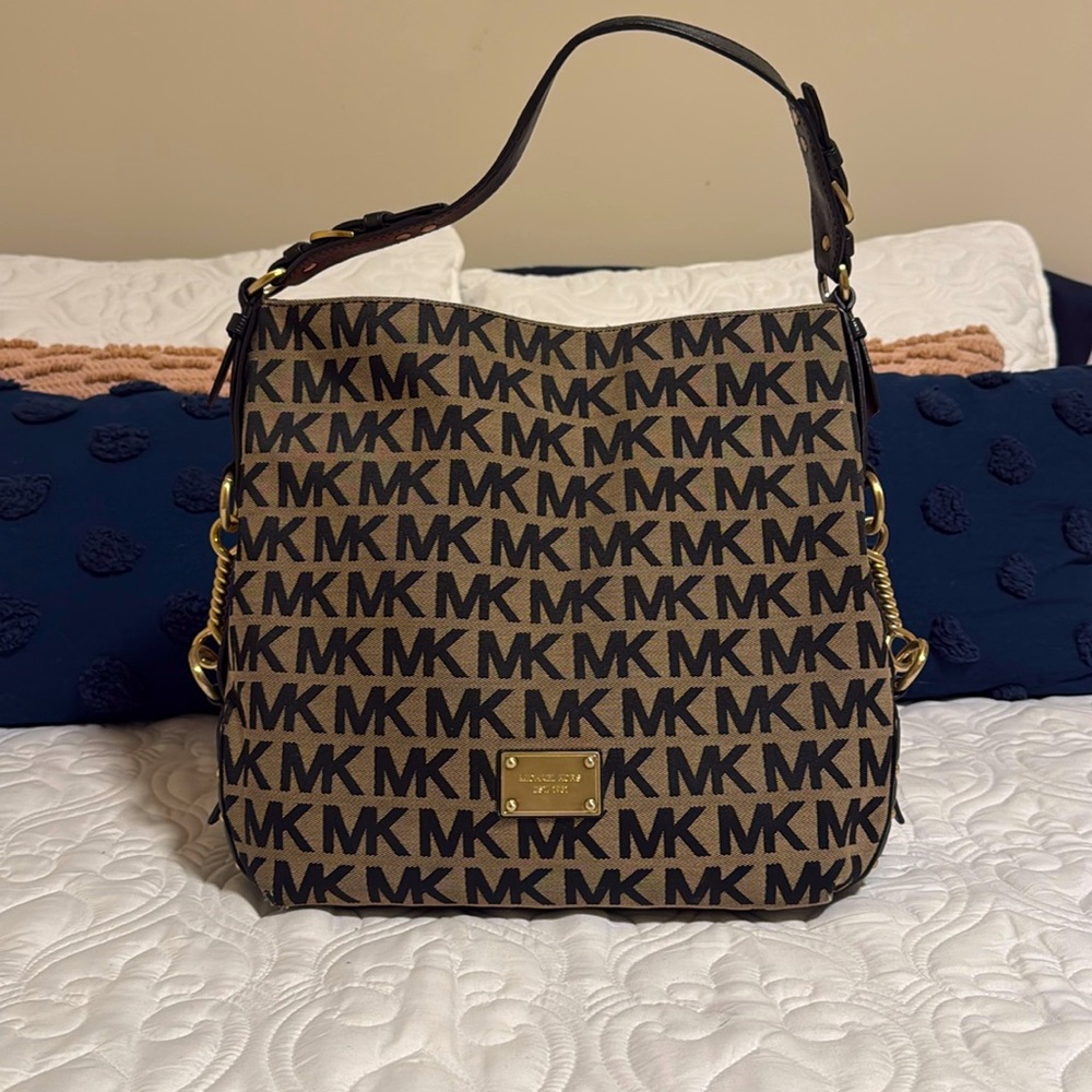 Michael Kors Large Shoulder Bag